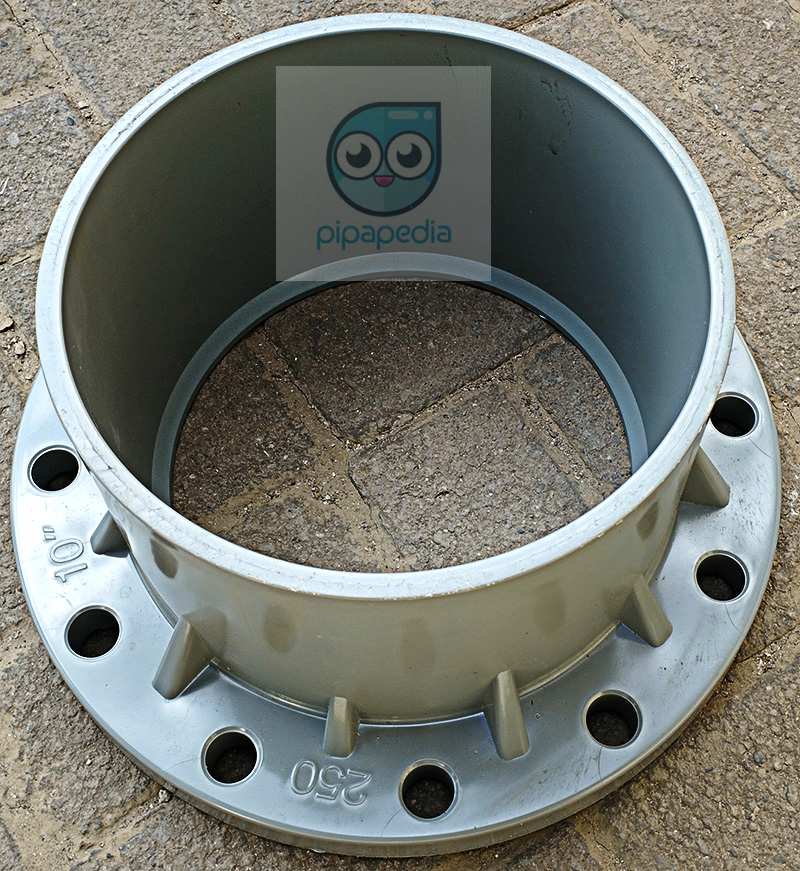Flange PVC CM AW 10 inch dilihat dari sudut atas samping