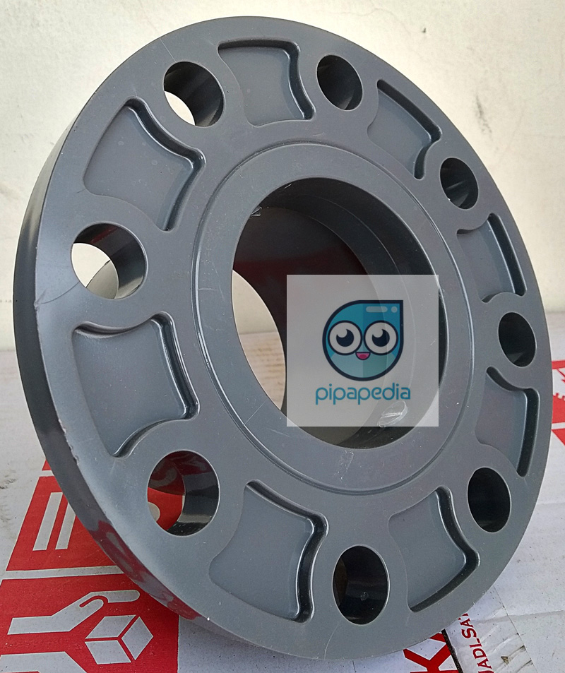 Flange PVC Rucika AW 3 inch dilihat dari samping bawah