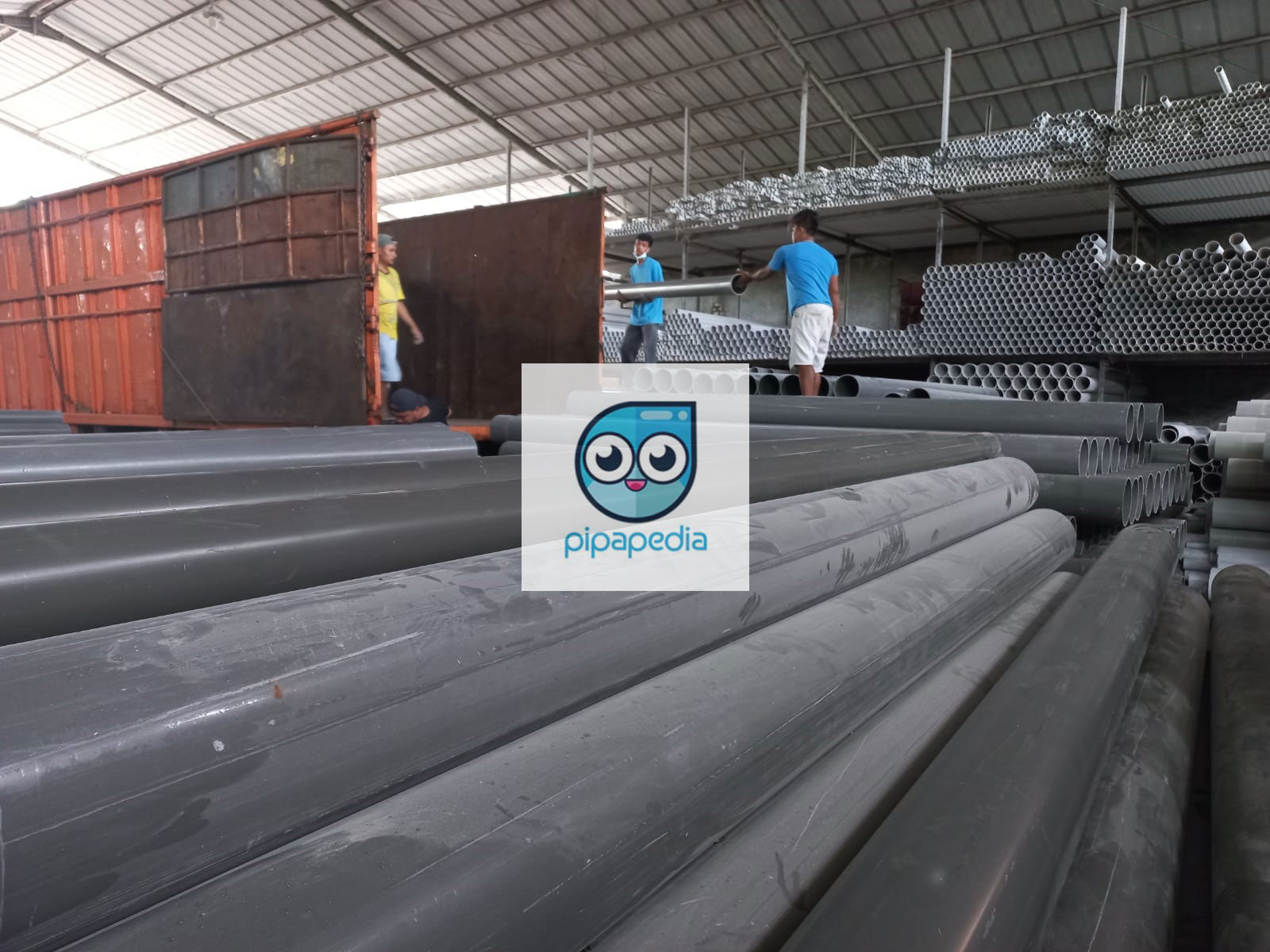 Pengiriman barang untuk proyek tol HKI Palembang