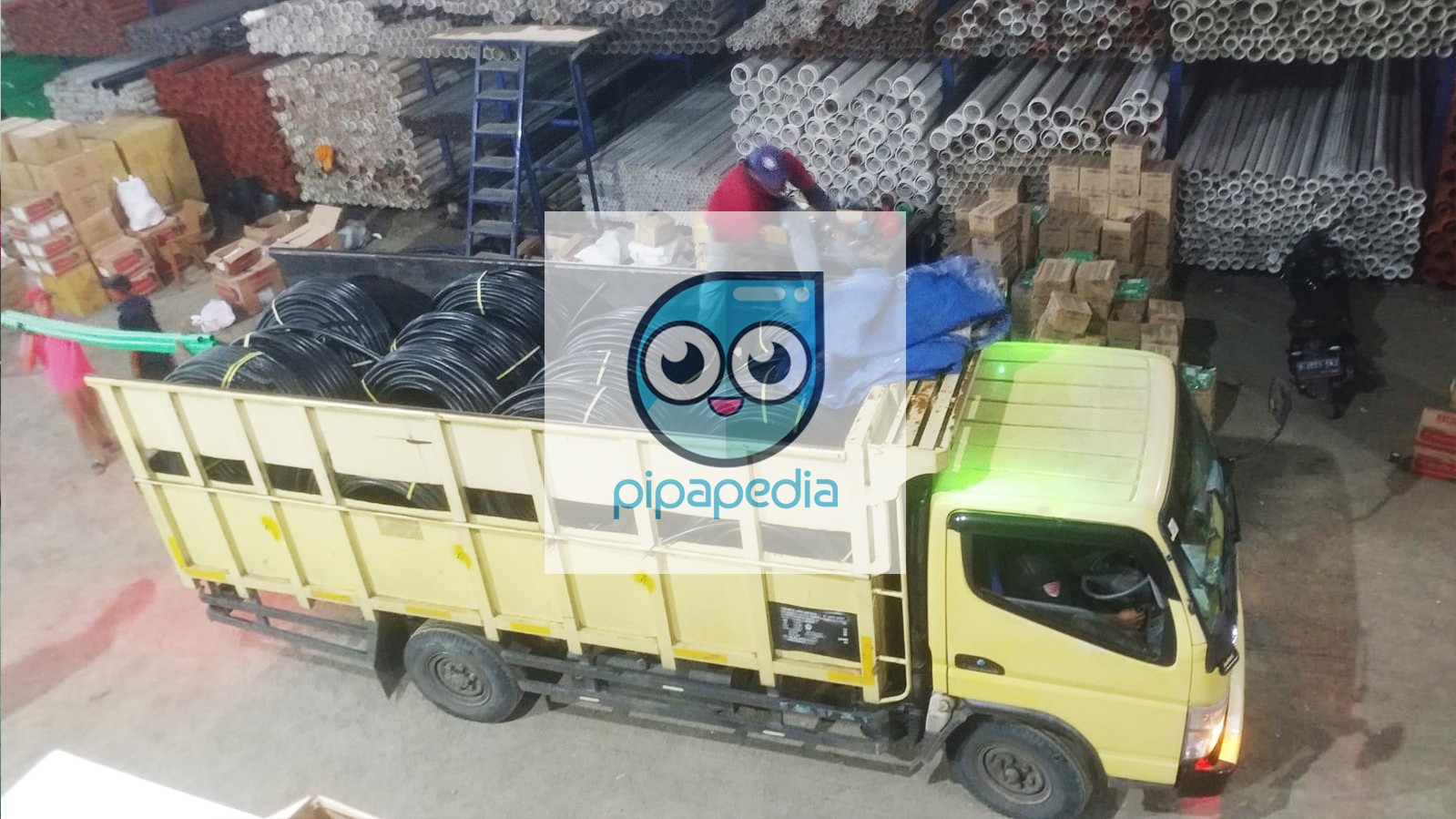 muatan barang pesanan pak Asep di Bogor