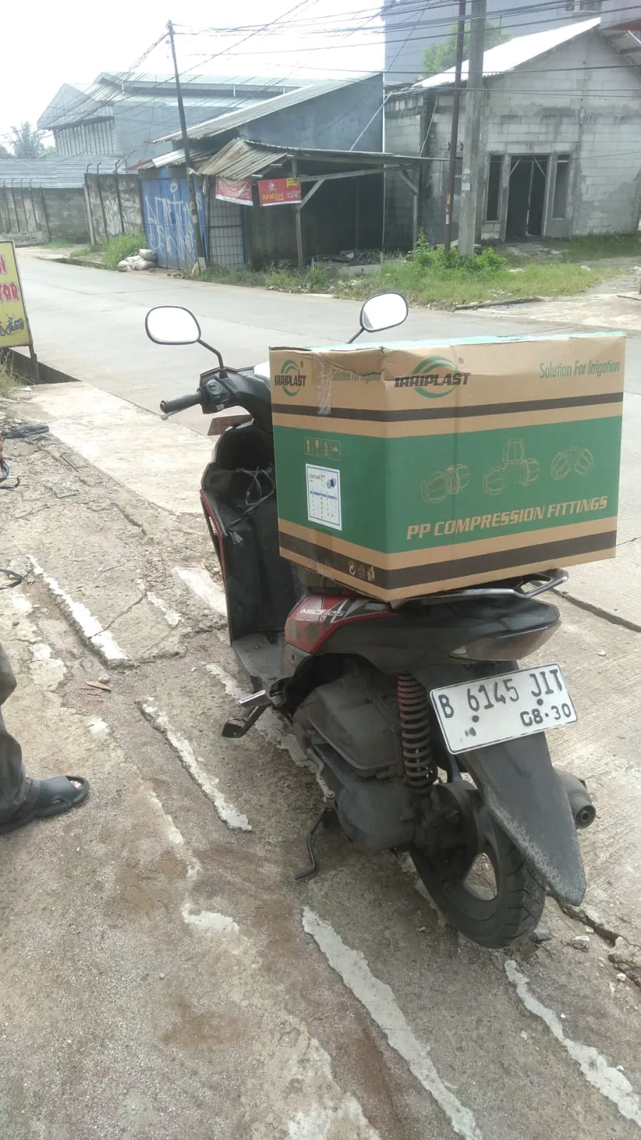Pengiriman socket HDPE compression joint ukuran 4 inch untuk proyek Pondok Pesantren di Bogor