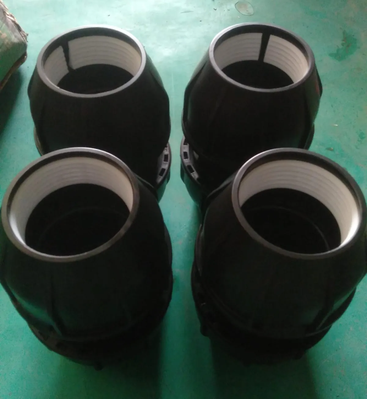 Beberapa unit socket HDPE compression joint 4 inch siap dikirim ke proyek Pondok Pesantren di Bogor